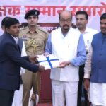 गतिविधि आधारित शिक्षा ने बदली स्कूल की तस्वीर, व्याख्याता संतोष कुमार साहू राज्यपाल पुरस्कार से सम्मानित..